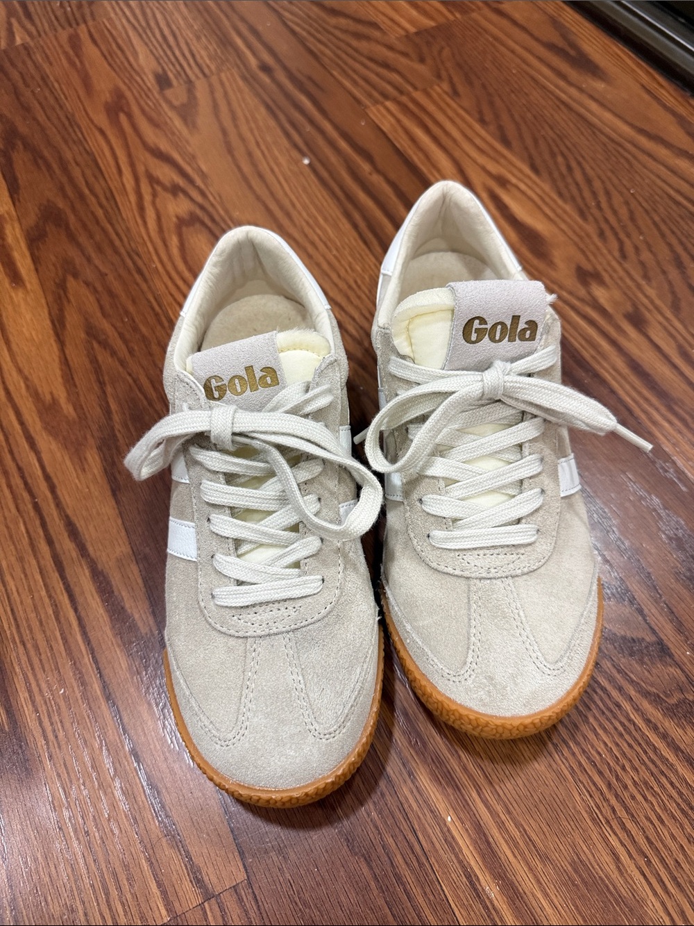 Gola Cream Suede Sneakers with White Stripe and Gum Sole